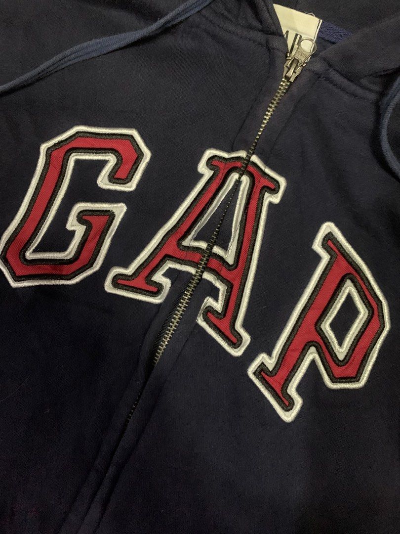 GAP FULL ZIP- UP HOODIE (Category: Hoodies) located in Cavite. Submitted by aronthrift_ (Listing ID 1465933179, Image 3). Description: GAP FULL ZIP- UP HOODIE SIZE: XXL ON TAG, BUT BEST FIT IN LARGE LENGTH: 30 INCH WIDTH: 24 INCH SLEEVE: 23 INCH COMPLETE TAGS GOOD AS NEW CONDITION NO ISSUE COLOR RATE: 10/10 LOCATION: IMUS CAVITE PM FOR MORE INFO📩.