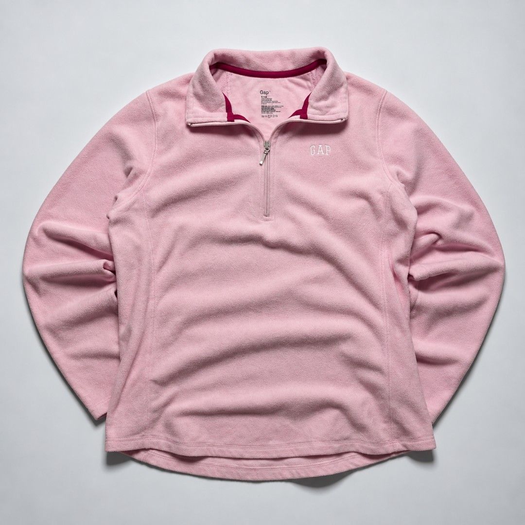 GAP Q-zip Jacket (Category: Coats, Jackets and Outerwear) located in San Pablo. Submitted by refitsph (Listing ID 1465822596, Image 1). Description: - Width: 20 - Length: 25.5 - Legit / Authentic - Flawless - Already Washed and Ready to Wear.