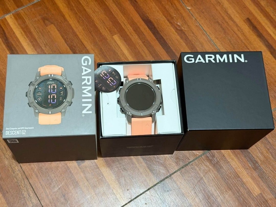 GARMIN DESCENT G2 (Category: Wearables & Smart Watches) located in Pasig City. Submitted by alabamascloset (Listing ID 1465852920, Image 2). Description: BRAND NEW open box only Complete package No issues.