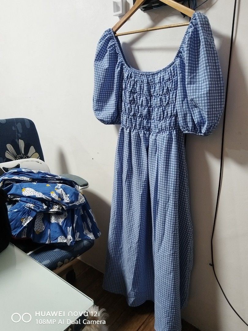 Gingham long dress (Category: Dresses) located in San Pablo. Submitted by MissAmethyst (Listing ID 1465768105, Image 2). Description: Measurements available upon request.