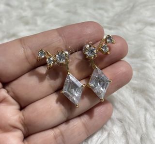 (Category: ) located in . Submitted by dalle_closet (Listing ID 1465910541, Image 1). Description: .