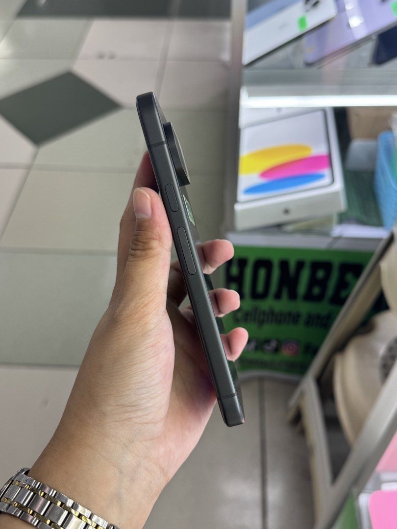 GOOGLE PIXEL 10 128GB FACTORY UNLOCK (Category: Google Pixel) located in San Juan City. Submitted by aynaagadgets (Listing ID 1465819960, Image 2). Description: GOOGLE PIXEL 10 128GB FACTORY UNLOCK OCTOBER 2026 STALL #: XB-07 FOR SALE | TRADE / SWAP PASS SA MGA SCAMMERS / THIRD PARTY (RFS: Buy and Sell) ⬇️DETAILS⬇️ •128 GB (Other storage is also available) •Black (Other color is also available but price may vary) •US Variant •95% Smooth •Truetone