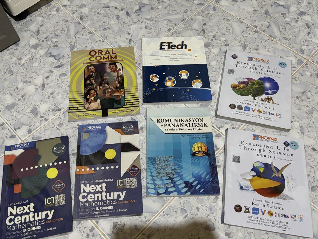 GRADE 11 BOOKS FOR SALE (Category: Textbooks) located in Legazpi City. Submitted by n0tkai (Listing ID 1465823178, Image 1). Description: Bundle - E-tech - Oral Comm - Pre calculus - General Mathematics - Komunikasyon at Pananaliksik - General Biology - Earth Science - Witness to the Word.