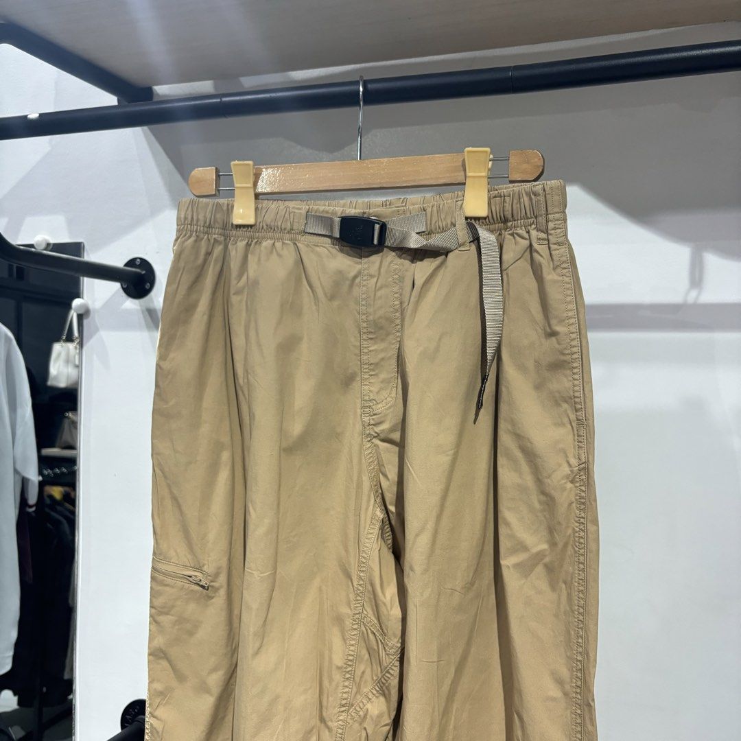 Gramicci Balloon Khaki Pants (Category: Trousers) located in Bambang. Submitted by heats777 (Listing ID 1465850440, Image 1). Description: Excellent condition No issue Size: L on tag.