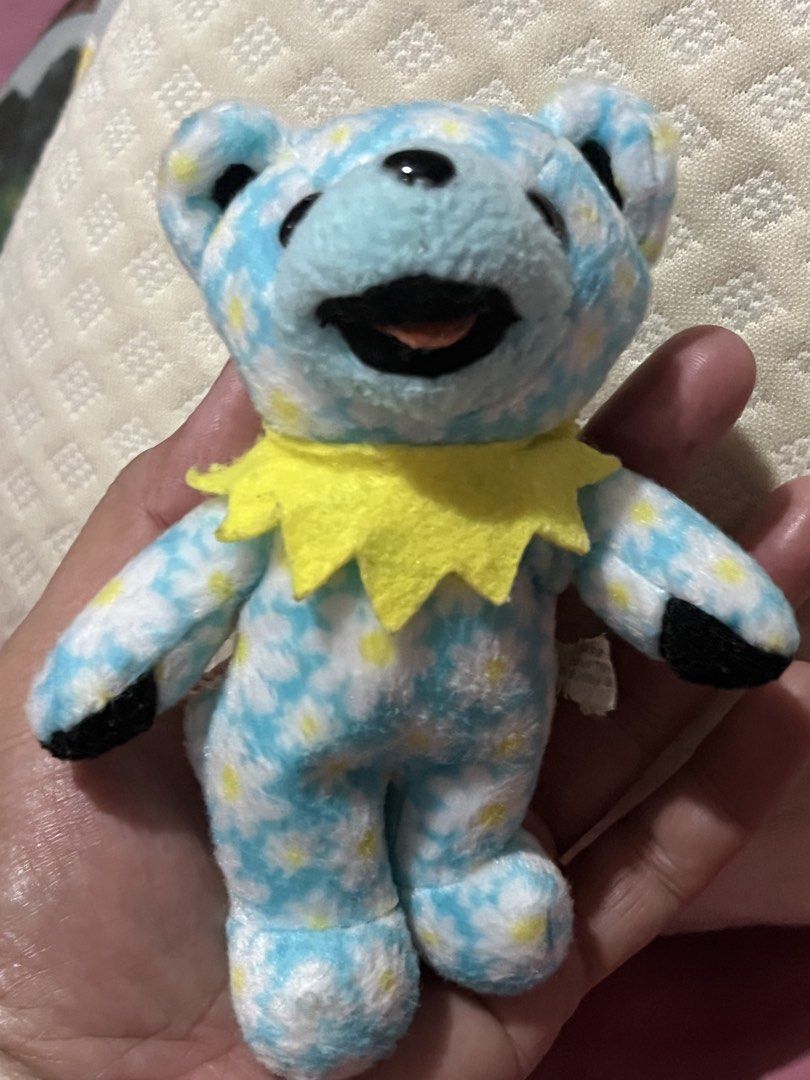 Grateful Dead bean bear 5 inches DAISY (Category: Plushies & Soft Toys) located in Paranaque City. Submitted by bonsaiart (Listing ID 1465898858, Image 1). Description: Pre owned Good condition 850+sf Payment via gcash or paymaya Shipping via j&t No to cod/ cop/ meetup.
