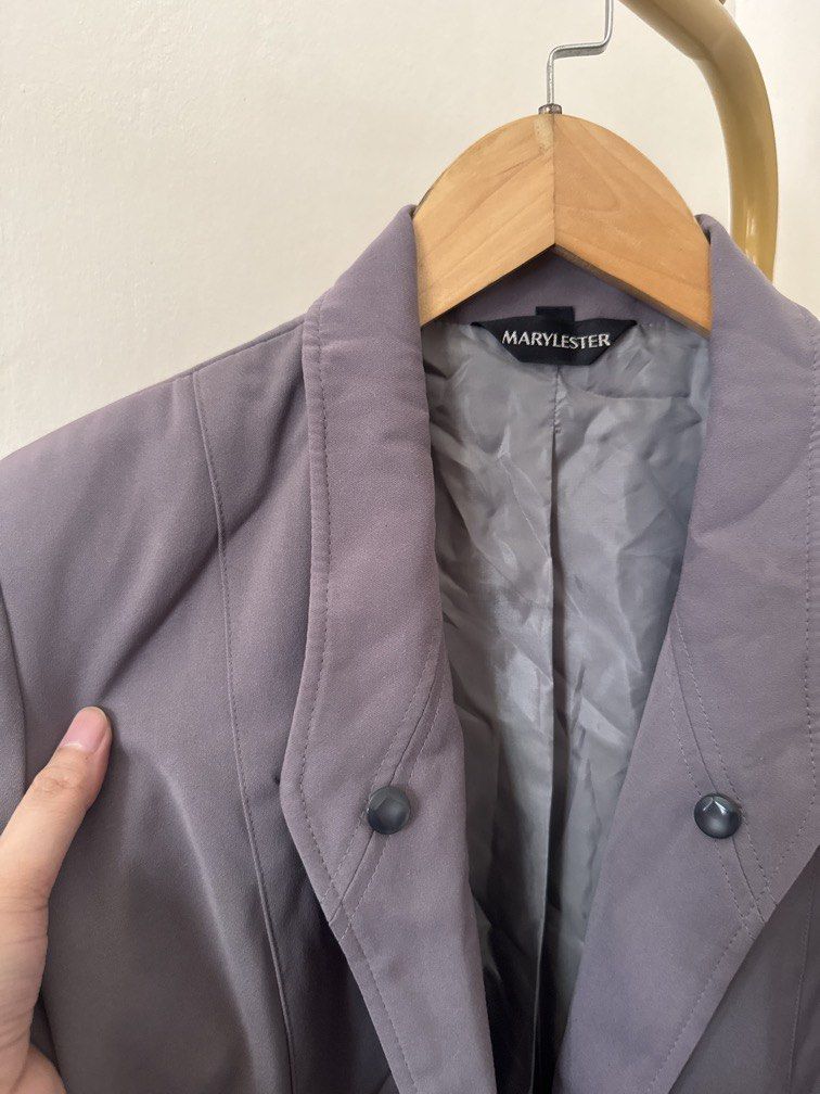 Gray Jacket Blazer (Category: Coats, Jackets and Outerwear) located in Mexico. Submitted by studioleraph (Listing ID 1465831329, Image 3). Description: 🛍️ Perfect for your personal wardrobe 🫶 Please see actual measurements on last photo. 👗 The actual item being sold is the original garment shown in the product photos. Small differences in fit, drape, color, texture, or details may occur. 💌 Condition: • Preloved; Please wash the items before w