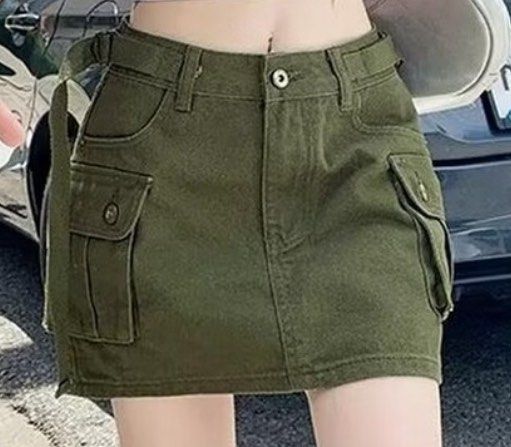 Green Cargo Denim Skirt (Category: Skirts) located in Manila. Submitted by lueur000 (Listing ID 1465916595, Image 3). Description: Large cm/inches Length - 35/14 Waist - 76/30 Hip - 95/37.