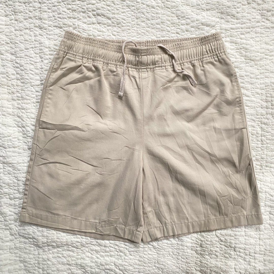 GU Beige Drawstring Casual Shorts (Category: Shorts) located in Iloilo. Submitted by chapxythriftshop (Listing ID 1465869206, Image 1). Description: khaki easy pull-on shorts from GU Measurements: width - 32-34 length - 19 inches Condition Details: Good as new No pinholes Color rate: 9.8/10 My Price / Asking Price: 450 Transaction Details: Location: Mali-ao, Pavia, Iloilo Payment: Gcash Shipping via: J&T (Buyer shoulders shipping fee).