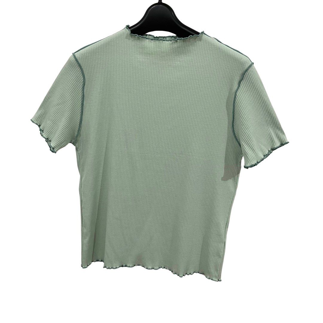 GU by Uniqlo Stretch Tops (Category: Shirts) located in Quezon City. Submitted by mackkie (Listing ID 1465772166, Image 1). Description: GU by Uniqlo Stretch Tops Large Petite Looking for new owner n po🍁 #SustainableBermonthsStyle 🌲Happiness is when you wake up and realize it’s Sunday.🌲 🍁🍂🍁GU BY UNIQLO🍁🍂🍁.