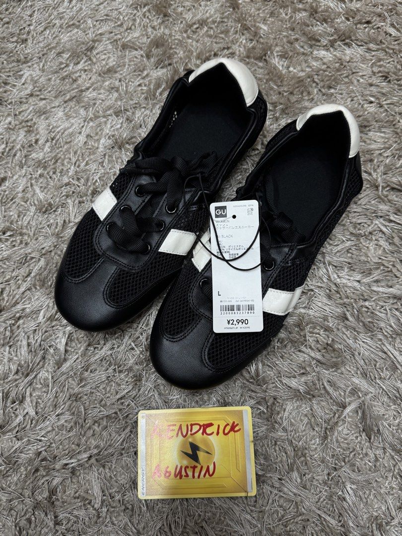 GU Mesh Ballet Sneakers (Category: Flats & Sandals) located in Bocaue. Submitted by kdot.ag (Listing ID 1465901176, Image 1). Description: Size 38 24.5cm Bnew.