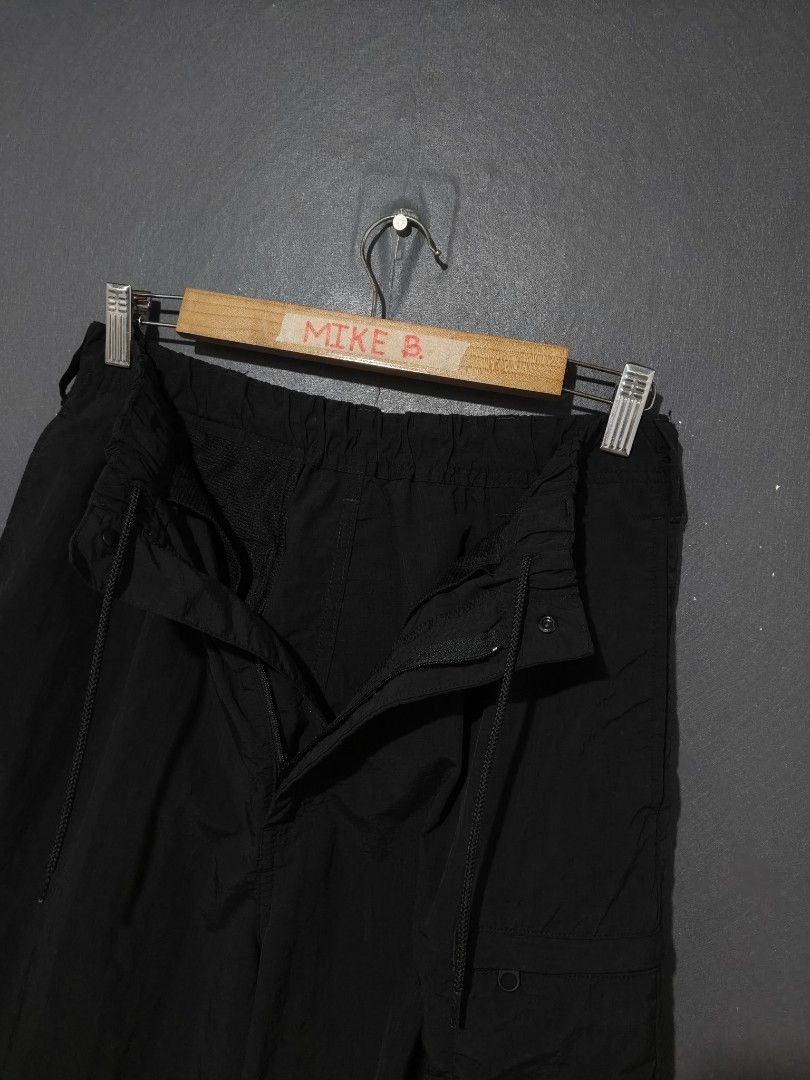 📍GU Nylon Zip Parachute Pants (Category: Trousers) located in Antipolo. Submitted by simplehans (Listing ID 1465892352, Image 3). Description: ‎📍GU Nylon Zip Parachute Pants ‎Size Medium (Black) ‎Waist- 28 to 34 ‎Length- 40 ‎Leg Open- 9 (Adjustable) ‎Excellent Condition As New ‎DIRECT MESSAGE IF INTERESTED.