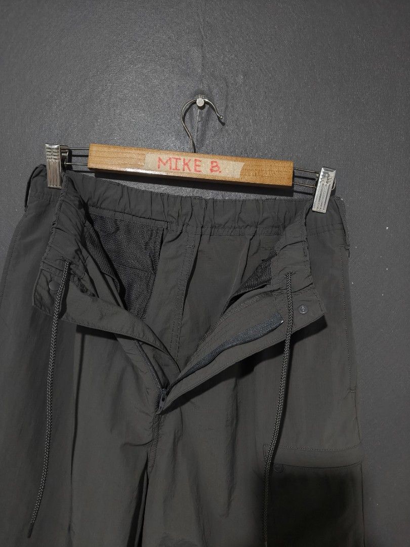📍GU Nylon Zip Parachute Pants (Category: Trousers) located in Antipolo. Submitted by simplehans (Listing ID 1465892376, Image 3). Description: ‎📍GU Nylon Zip Parachute Pants ‎Size Medium (Dark Gray) ‎Waist- 28 to 34 ‎Length- 40 ‎Leg Open- 9 (Adjustable) ‎Excellent Condition As New ‎DIRECT MESSAGE IF INTERESTED.