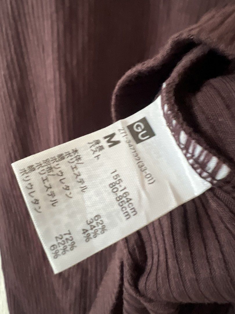 Gu Ribbed Padded Bra Top (Category: Sleeveless) located in Amadeo. Submitted by mavmadel (Listing ID 1465811872, Image 3). Description: -M on tag -excellent condition -color rate 10/10.