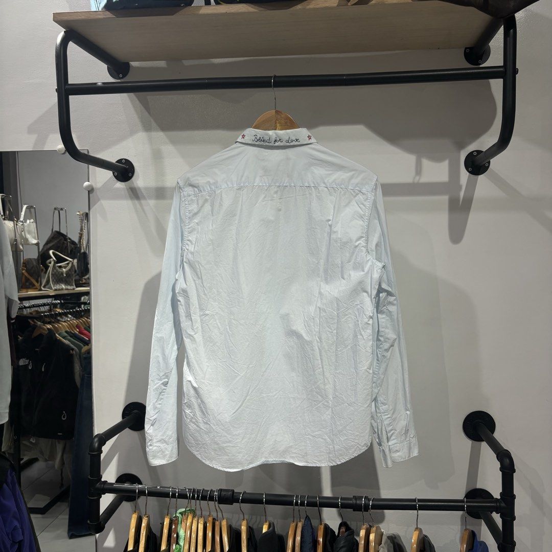 Gucci “Blind For Love” Polo longsleeve (Category: Tshirts & Polo Shirts ) located in Bambang. Submitted by heats777 (Listing ID 1465824261, Image 3). Description: Excellent condition No issue Size: 39 on tag best fit to Medium.