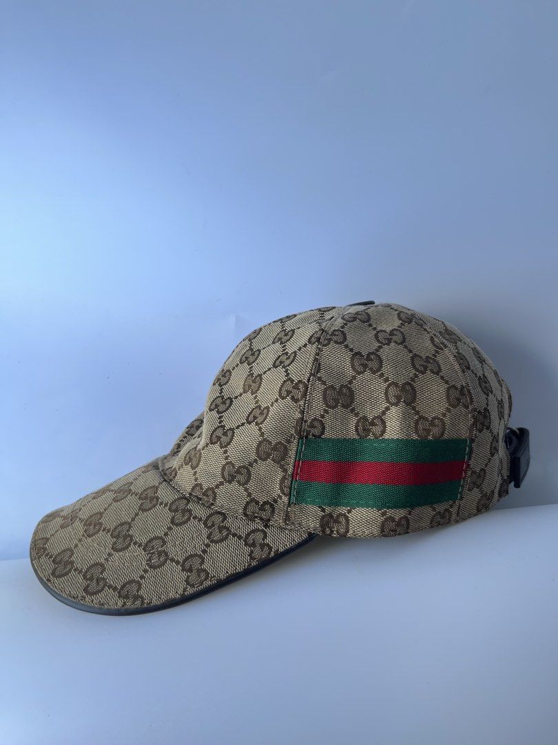 Gucci GG Canvas Web Stripe Baseball Cap (Category: Luxury Accessories) located in Dagupan City. Submitted by nigsstuff.com (Listing ID 1465764449, Image 2). Description: In a pristine condition no issue.
