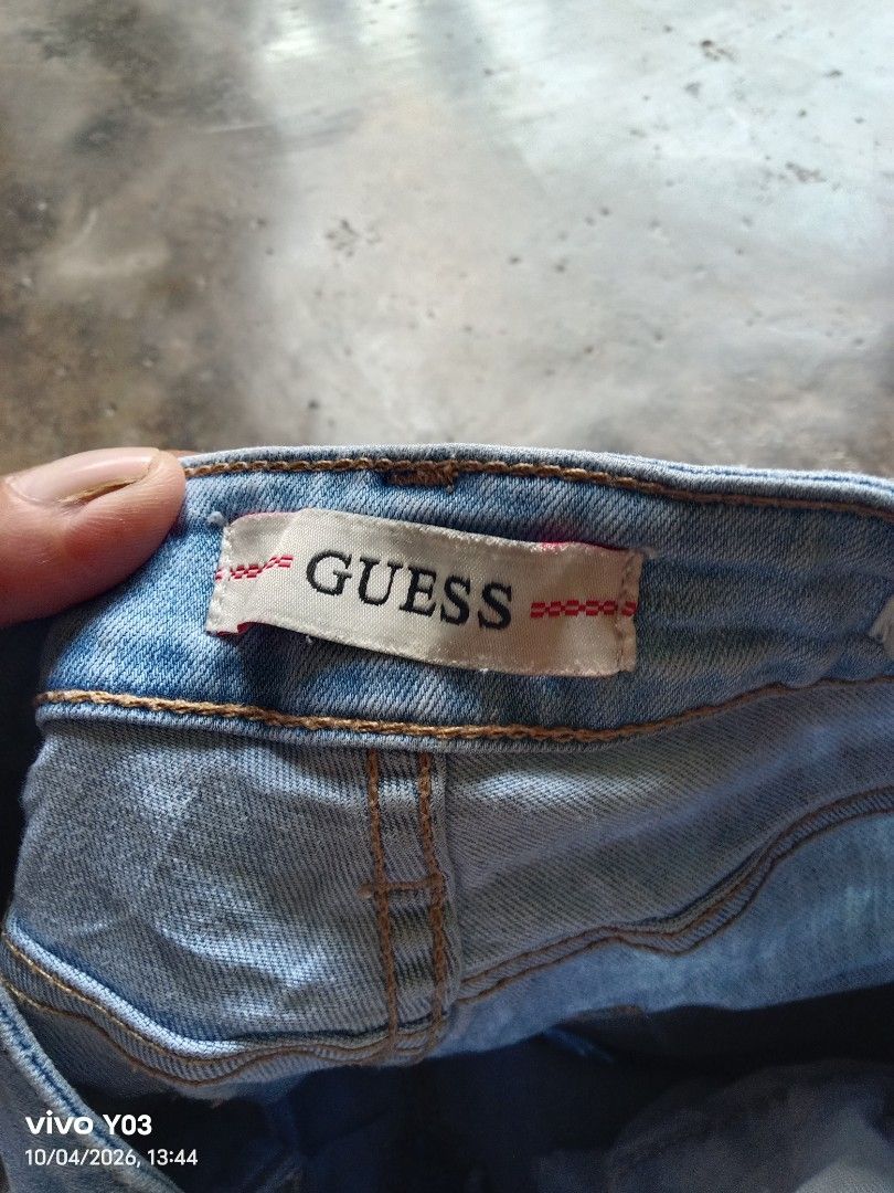 Guess (Category: Maternity wear) located in Cabuyao City. Submitted by blake657 (Listing ID 1465809694, Image 3). Description: guess .