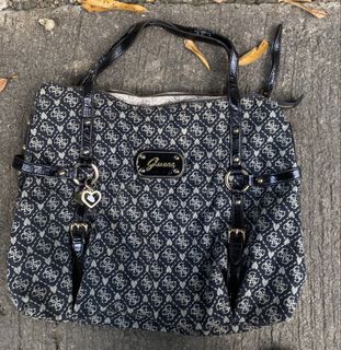 (Category: ) located in . Submitted by closetbyela (Listing ID 1465765440, Image 1). Description: .