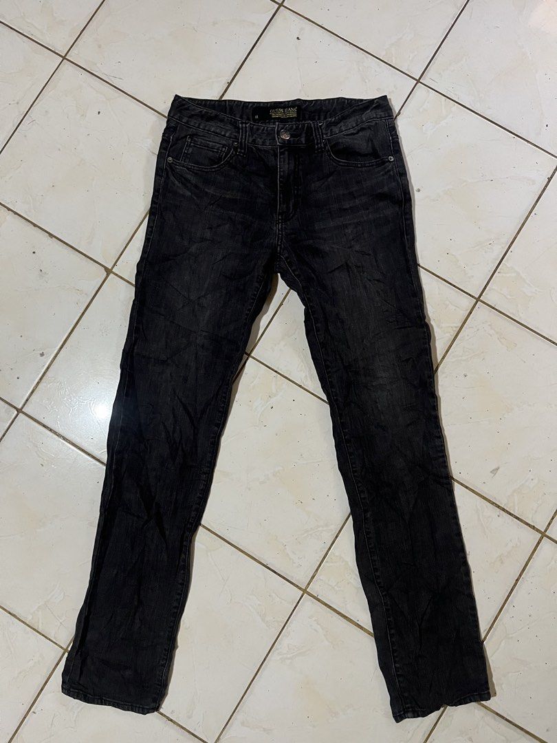 Guess metal logo (Category: Coats, Jackets and Outerwear) located in Binalbagan. Submitted by styxsfaren43098 (Listing ID 1465448709, Image 1). Description: Guess metal logo size:31 on tag stretchable good as new no issue price:1k only pm.....