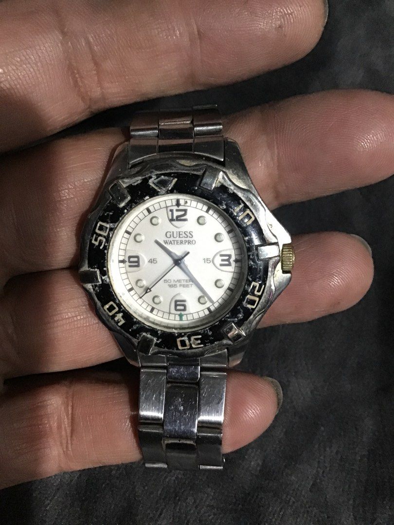 Guess Quartz authentic (Category: Men's Watches) located in Baguio. Submitted by agozun61 (Listing ID 1465912353, Image 2). Description: Quartz authentic divers rotating bezel.good running condition..