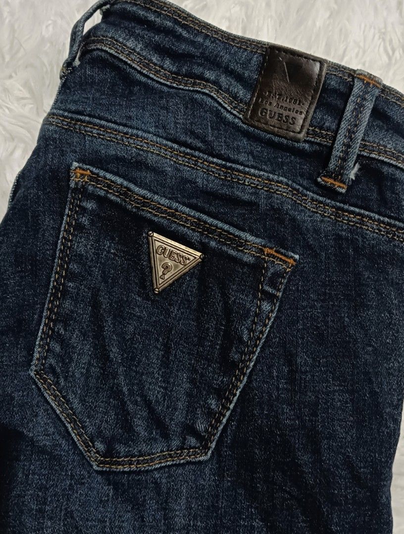 Guess tattered jeans (Category: Jeans) located in Ozamiz City. Submitted by lovethriftshop18 (Listing ID 1465810348, Image 3). Description: size 29-30 stretchable length 37.