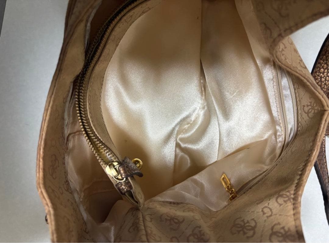 Guess Vintage Monogram Shoulder Bag (Category: Shoulder Bags) located in Leyte. Submitted by _dearvintage (Listing ID 1465866188, Image 2). Description: ETA: 1-2 weeks From Japan ✈️ Dm for more info :).