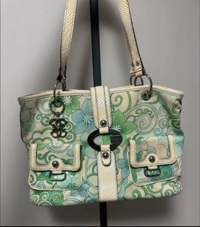 (Category: ) located in . Submitted by _dearvintage (Listing ID 1465854176, Image 1). Description: .