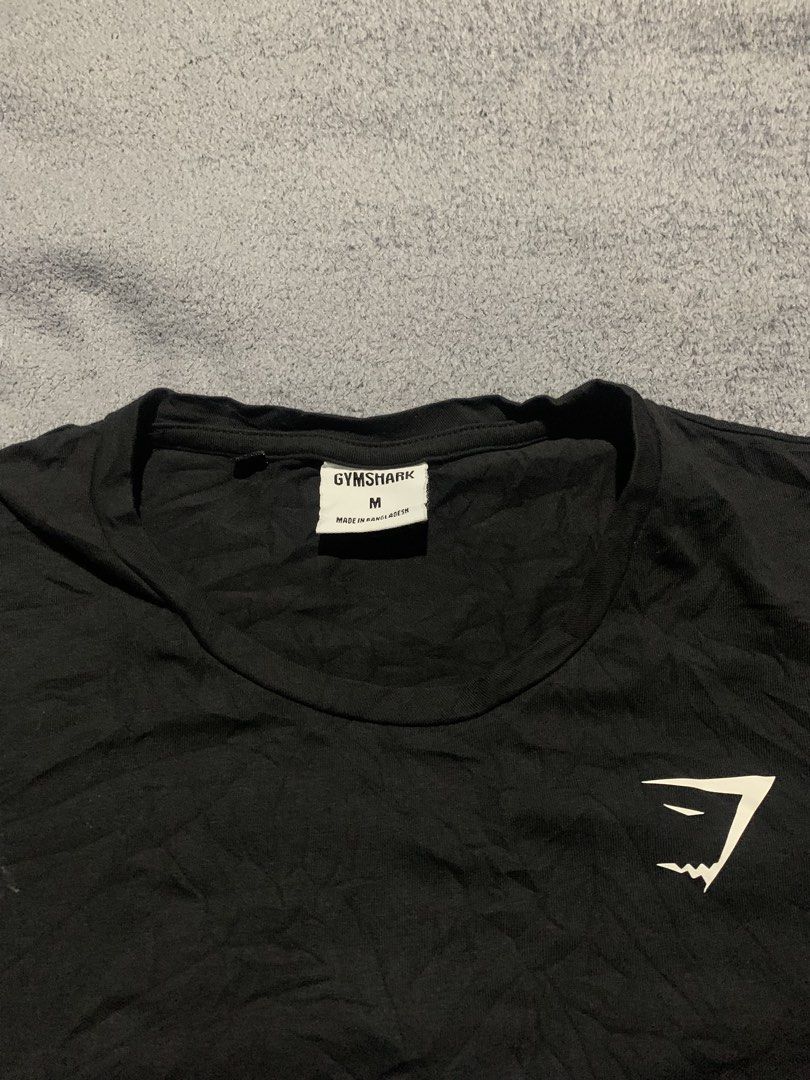 Gymshark Tee (Category: Tshirts & Polo Shirts ) located in Bacolod City. Submitted by d_archives (Listing ID 1465873517, Image 2). Description: Gymshark Tee 20 Width 28 Length Like New 10/10 Color No Issue.