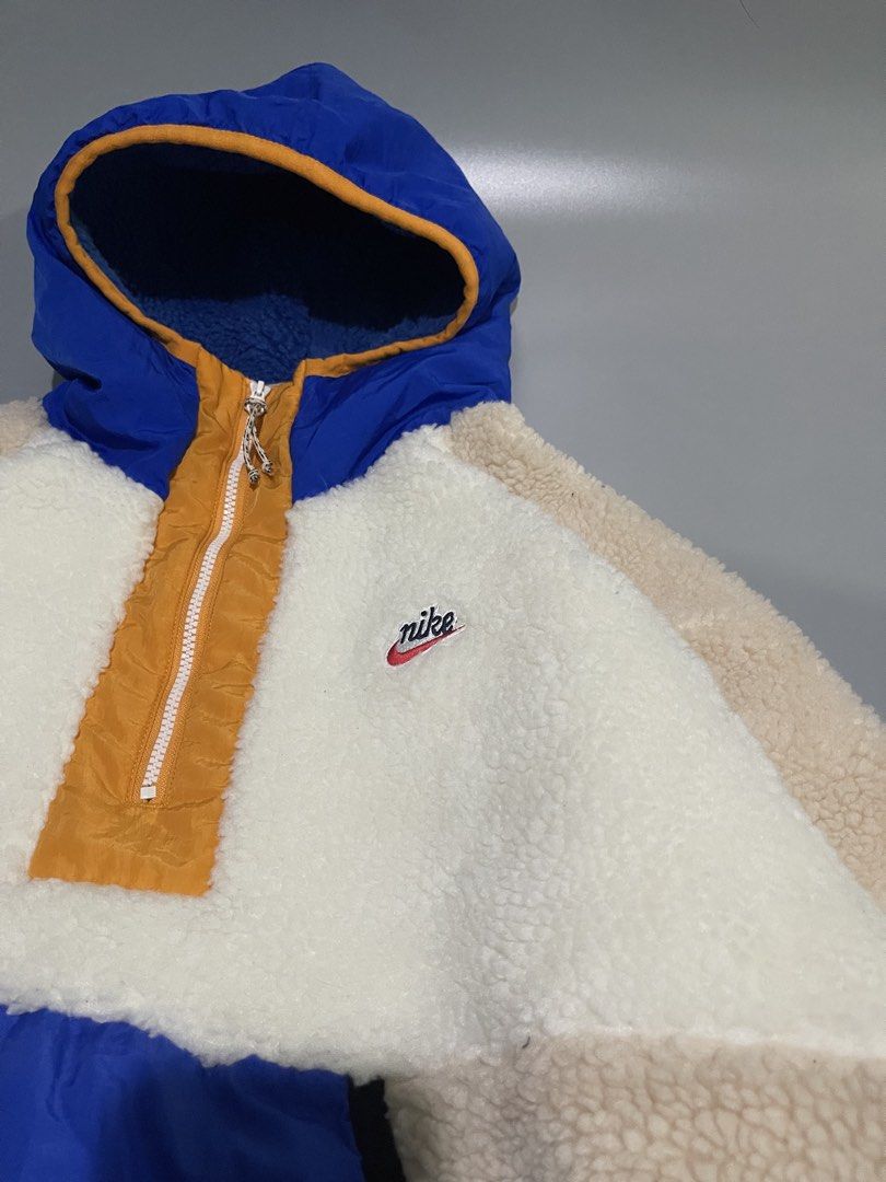 Half Zip Heritage Sherpa Jacket (Category: Coats, Jackets and Outerwear) located in Manila. Submitted by pinedadelr45927 (Listing ID 1465855023, Image 3). Description: Size Width-23 Length 23 Excellent condition Authentic 💯 Color rate 10/10.