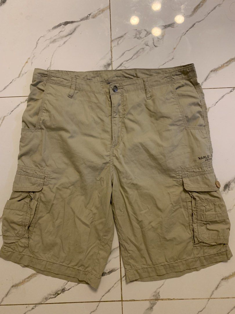 Harley Davidson Cargo Jorts (Category: Shorts) located in Manila. Submitted by vntgjam (Listing ID 1465912126, Image 1). Description: Harley Davidson Cargo Shorts L22 W18.5.