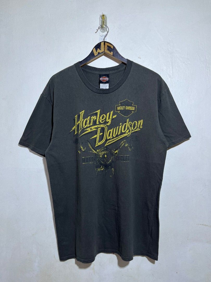 HARLEY DAVIDSON SHIRT (Category: Tshirts & Polo Shirts ) located in Dumaguete. Submitted by kingepoy (Listing ID 1465939178, Image 1). Description: Large Width 21.5 / Length 29.5 Excellent condition 9.5/10 Color rate No issues.