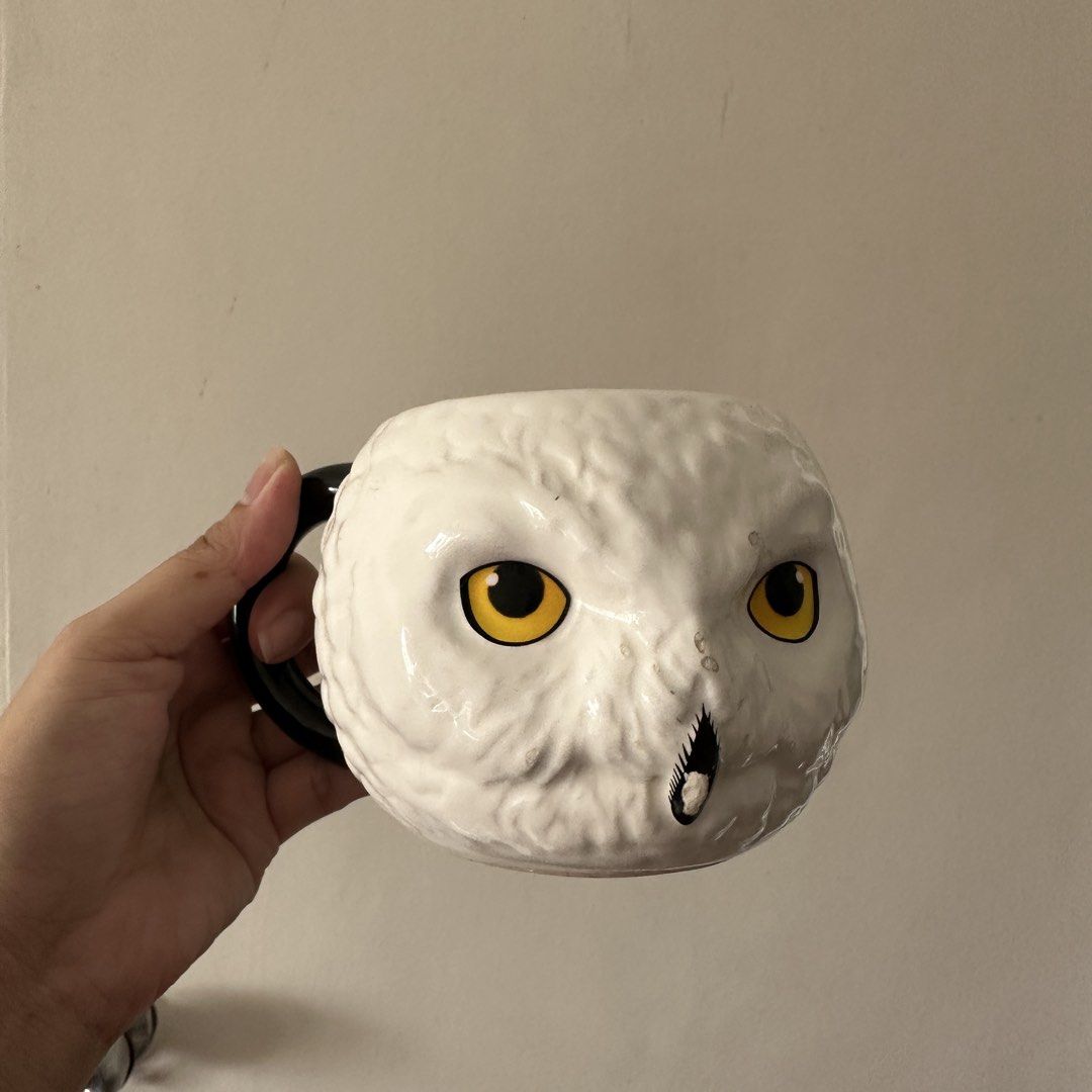 Harry Potter Hedwig Ceramic Mug Wizarding World (Category: Coffee & Tea Tableware) located in Kawit. Submitted by wevibevintage (Listing ID 1465786749, Image 2). Description: .