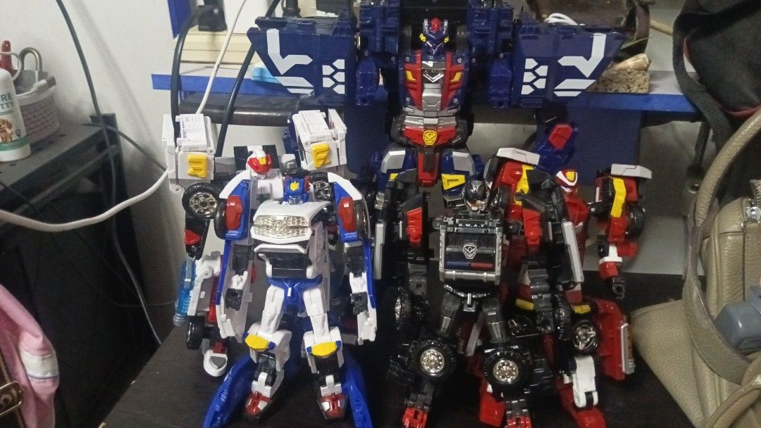 Hello Carbot Penta Storm X New Version 5 in 1 (Category: Action & Battle Toys) located in Tanza. Submitted by --unicorn-- (Listing ID 1465914217, Image 1). Description: -Imported From South Korea -No Clips Issues -selling as AS IS WYSIWYG -Auntentic Korea Robot -5 in 1 Combiner robot -Good for center piece display -Good Quality -No Accessories -No Issues I can Find💯 NEGOTIABLE PRICE!.