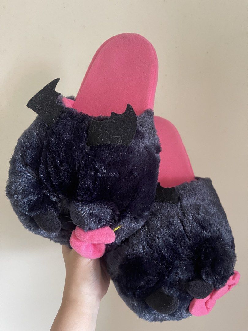 Hello kitty bed slippers size 38/39 fb12 (Category: Other Accessories) located in Baguio. Submitted by affordaprice_2600baguio (Listing ID 1465809916, Image 2). Description: .