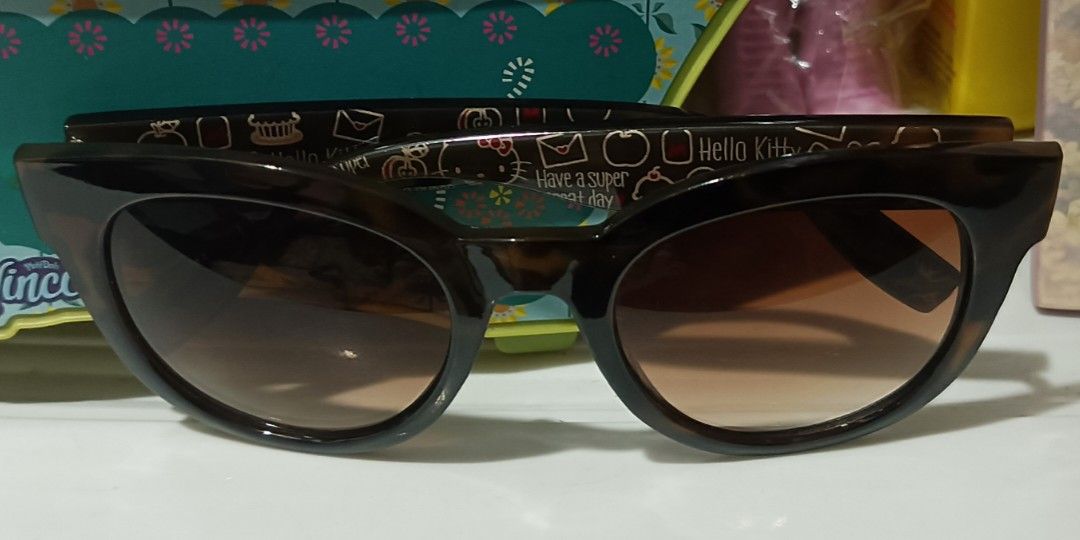 Hello kitty Desing Sunglasses (Category: Sunglasses & Eyewear) located in Tanay. Submitted by tojitoys32050 (Listing ID 1465948952, Image 2). Description: .