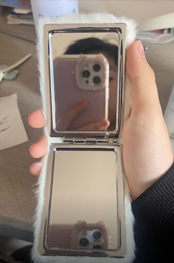 Hello Kitty Rhinestone-embellished Portable Small Makeup Folding Double-sided Mirror (Category: Mirrors) located in Quezon City. Submitted by lindsaylohanxo (Listing ID 1465929201, Image 3). Description: *̣̥☆·͙̥‧‧̩̥❅*̩̩͙‧͙ ‧͙*̩̩͙❆ ͙͛ ˚₊⋆·‧•̥̩̥͙‧·‧̩̥˟͙☃˟͙‧̩̥·‧•̥̩̥͙‧·❅*̩̩͙‧͙ ‧͙*̩̩͙❆ ͙͛ ˚₊⋆‧̩̥‧·͙̥̣☆*̣̥ 𝑆𝑇𝑅𝐼𝐶𝑇𝐿𝑌 𝑀𝐴𝐾𝐸 𝑅𝐸𝐴𝐷𝐼𝑁𝐺 𝐴 𝐻𝐴𝐵𝐼𝑇 Special little freebie, my snowflakes! 𓇢𓆸 ⊹ ˖ ❆.⋆ 𓃴˚❆.𖥔 ݁⊹ Thank you so much for supportin