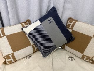 （分類：）位於 。 由 ababab123 提交（商品編號 1465833484，圖片 1）。簡介： 。