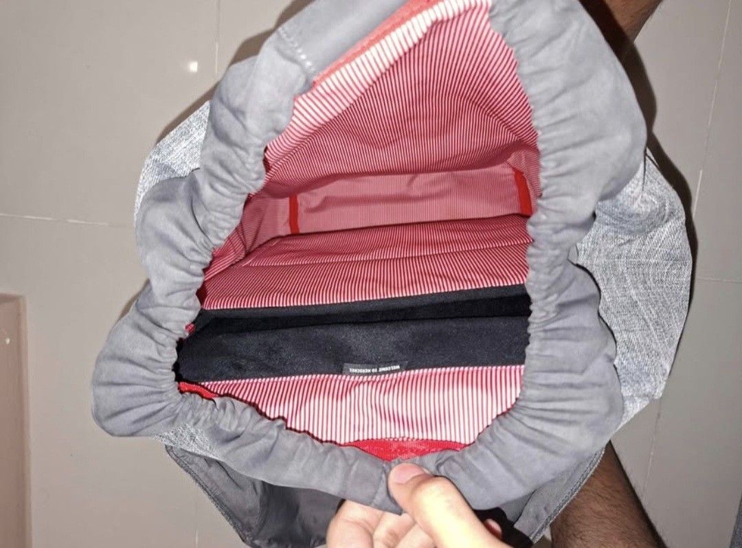 Herschel Supply Co. Grey Backpack (Category: Backpacks) located in Quezon City. Submitted by edwardcody777 (Listing ID 1465773423, Image 3). Description: In good condition Price is negotiable RFS- DECLUTTERING UNUSED BAGS BEFORE MOVE OUT MEETUP PASAY/PASIG AREA AREA SHIPPING/LALAMOVE AVAILABLE .