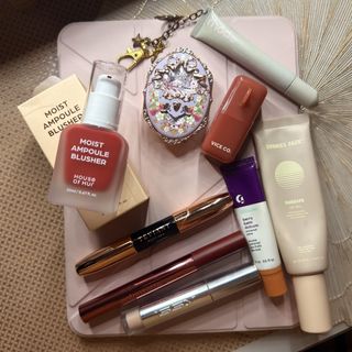 (Category: ) located in . Submitted by shopjillscloset (Listing ID 1465932917, Image 1). Description: .