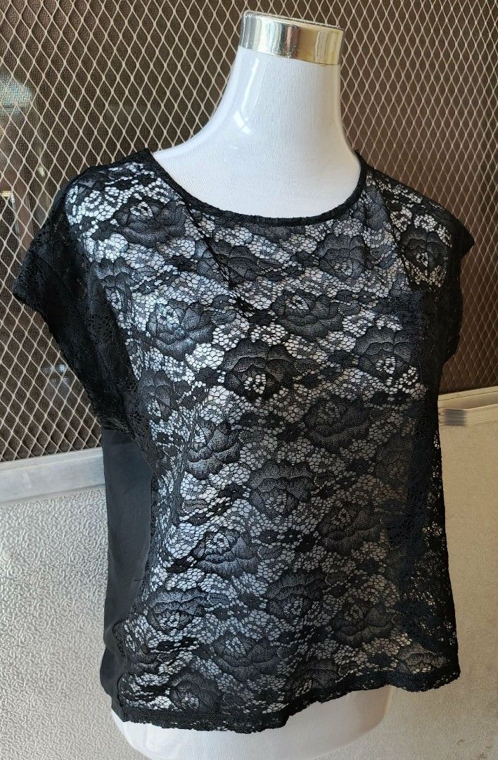 H&M Divided Black Lace Sheer Back Zip Blouse Top (Category: Blouses) located in Cebu City. Submitted by violacloset (Listing ID 1465892619, Image 2). Description: Measurements: length: 21 width: 21.