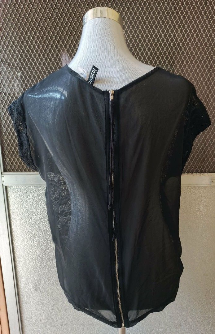 H&M Divided Black Lace Sheer Back Zip Blouse Top (Category: Blouses) located in Cebu City. Submitted by violacloset (Listing ID 1465892619, Image 3). Description: Measurements: length: 21 width: 21.