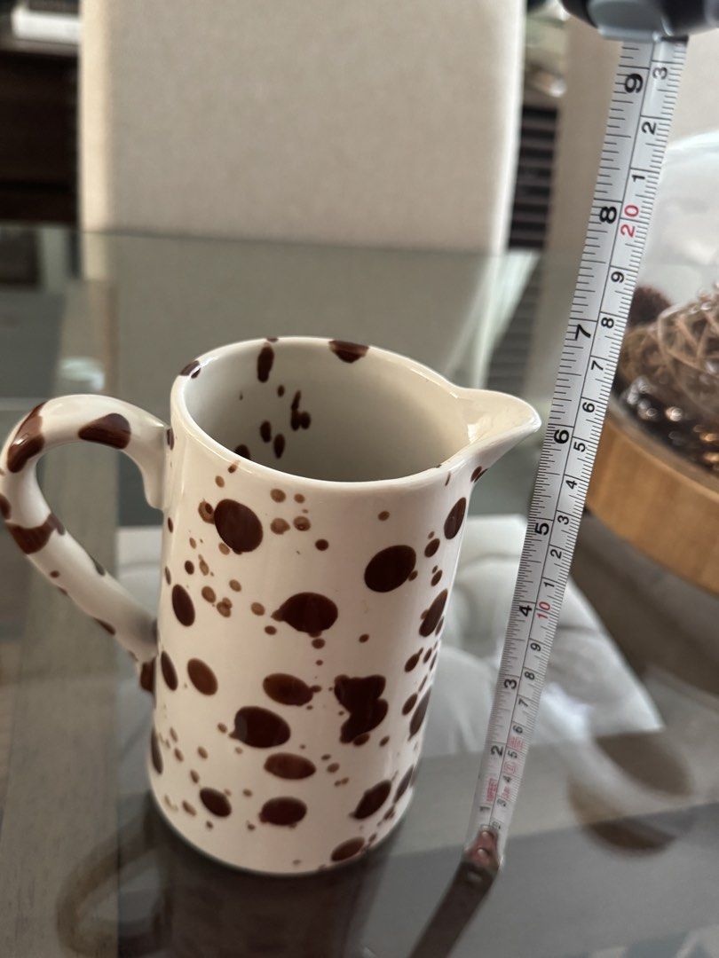 H&M Pitcher (Category: Pitchers & Dispensers) located in San Juan City. Submitted by sageberries (Listing ID 1465843329, Image 3). Description: .