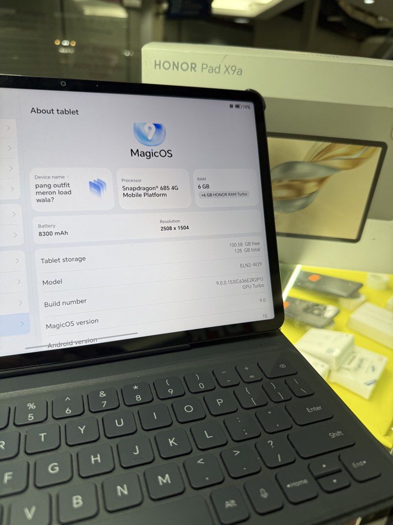 Honor pad x9a (Category: Android) located in Quezon City. Submitted by bprpawnshop (Listing ID 1465911819, Image 2). Description: Remata. No issue like new! With box. Magic Keyboard with box. Pick up at diamond arcade 2ndflr cubao. Fbpage: bpr gadget pawnshop .
