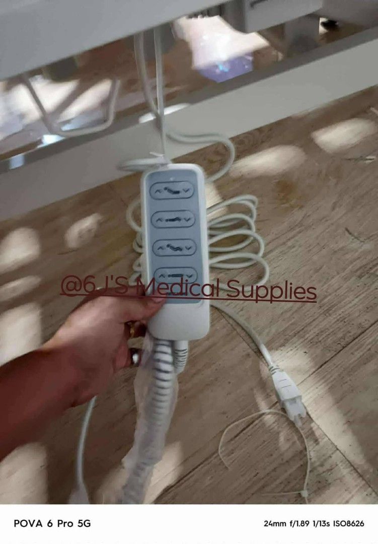 HOSPITAL BED 3 CRANKS ELECTRIC (Category: Medical Supplies & Tools) located in Quezon City. Submitted by judaimedonlineshop23 (Listing ID 1465903122, Image 3). Description: HOSPITAL BED ELECTRIC 3 CRANKS WITH MATTRESS,IV POLE,OVERBED TABLE,COMPLETE SET SAME DAY DELIVERY FREE INSTALATION CASH ON DELIVERY GCASH,BANK,REMMITANCES ALSO ACCEPT CREDIT CARD.