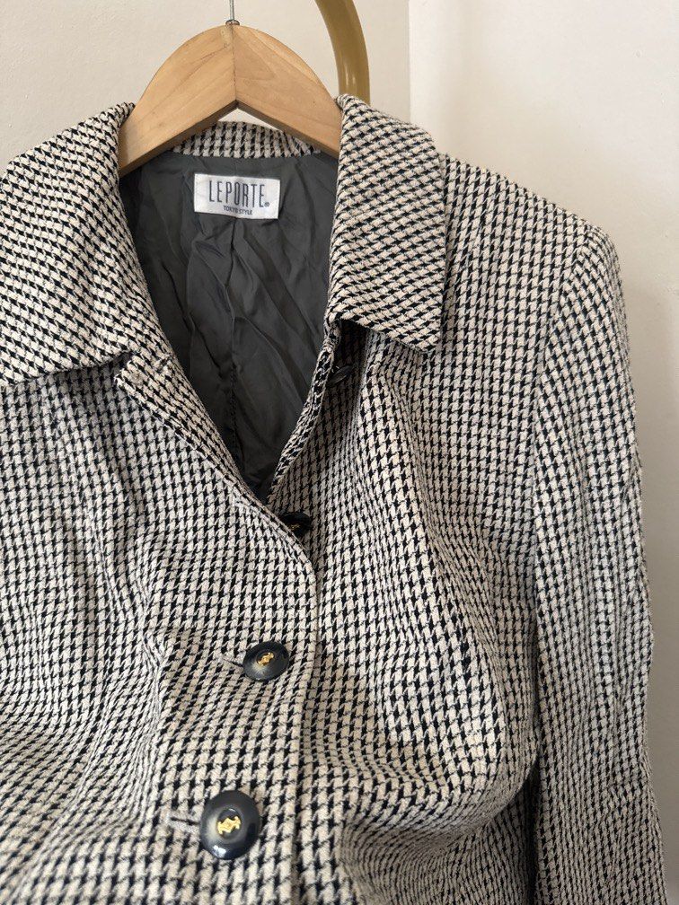 Houndstooth Vintage Textured Blazer (Category: Coats, Jackets and Outerwear) located in Mexico. Submitted by studioleraph (Listing ID 1465832687, Image 2). Description: 🛍️ Perfect for your personal wardrobe 🫶 Please see actual measurements on last photo. 👗 The actual item being sold is the original garment shown in the product photos. Small differences in fit, drape, color, texture, or details may occur. 💌 Condition: • Preloved; Please wash t