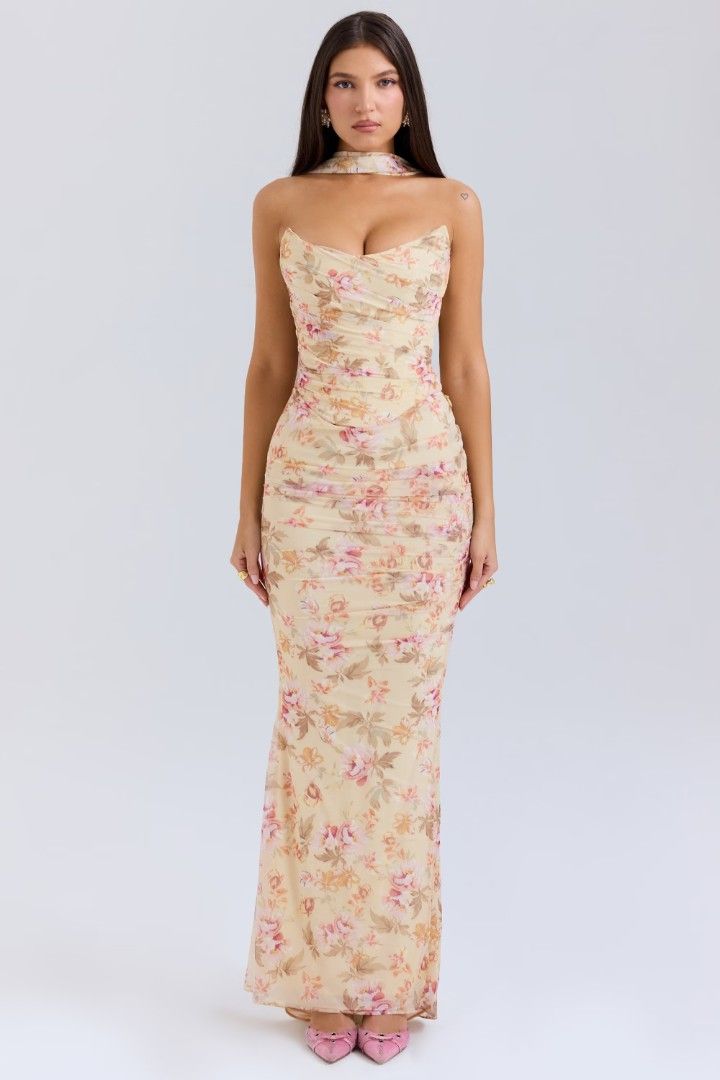 House of Cb set (Category: Dresses) located in Bacolod City. Submitted by victoria2026 (Listing ID 1465901909, Image 1). Description: pm me for more pictures if want to buy.