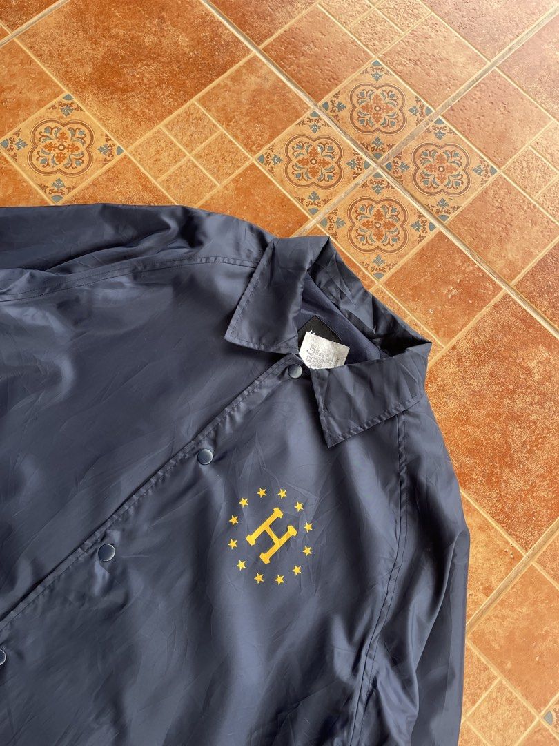 HUF MENS SET H NYLON COACHES JACKET (Category: Coats, Jackets and Outerwear) located in Manila. Submitted by francmarqu10965 (Listing ID 1465870442, Image 2). Description: (NAVY BLUE) M ON TAG | 22x28.5 like new, no issues | wash/plantsa nalang 9.8/10 color rate 100% NYLON MULLET TYPE DESIGN FRONT&BACK LOGO | BIG H LOGO AT THE BACK QUICKDRY | BREATHABLE LIGHTWEIGHT ADJUSTABLE HEM 2 SIDE POCKETS 1,359+sf.