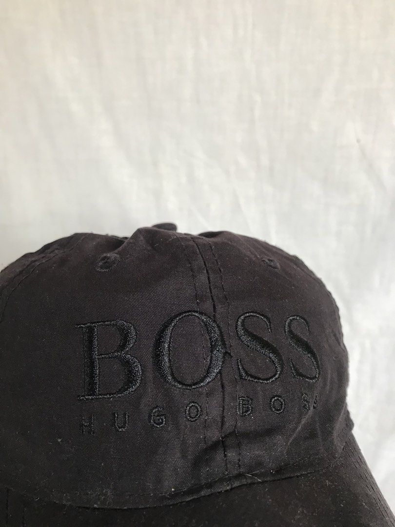 HUGO BOSS Dad Hat (Category: Caps & Hats) located in San Fernando. Submitted by ramjames18 (Listing ID 1465836114, Image 3). Description: •HUGO BOSS Dad Hat 🔥 -Excellent Condition -9.+/10 Color Rate (Need wash) -Embroidered Logo / Adjustable Strap -One Size fits Most Pm sa interested! 📥 .