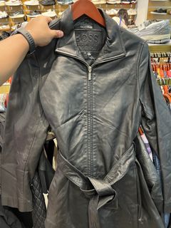 (Category: ) located in . Submitted by collectors_thrift_shop (Listing ID 1465833000, Image 1). Description: .