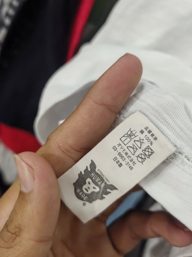 Human made (Category: Tshirts & Polo Shirts ) located in Samal. Submitted by rj_thrift (Listing ID 1465930092, Image 3). Description: size Large 21x27 no issue excellent condi.