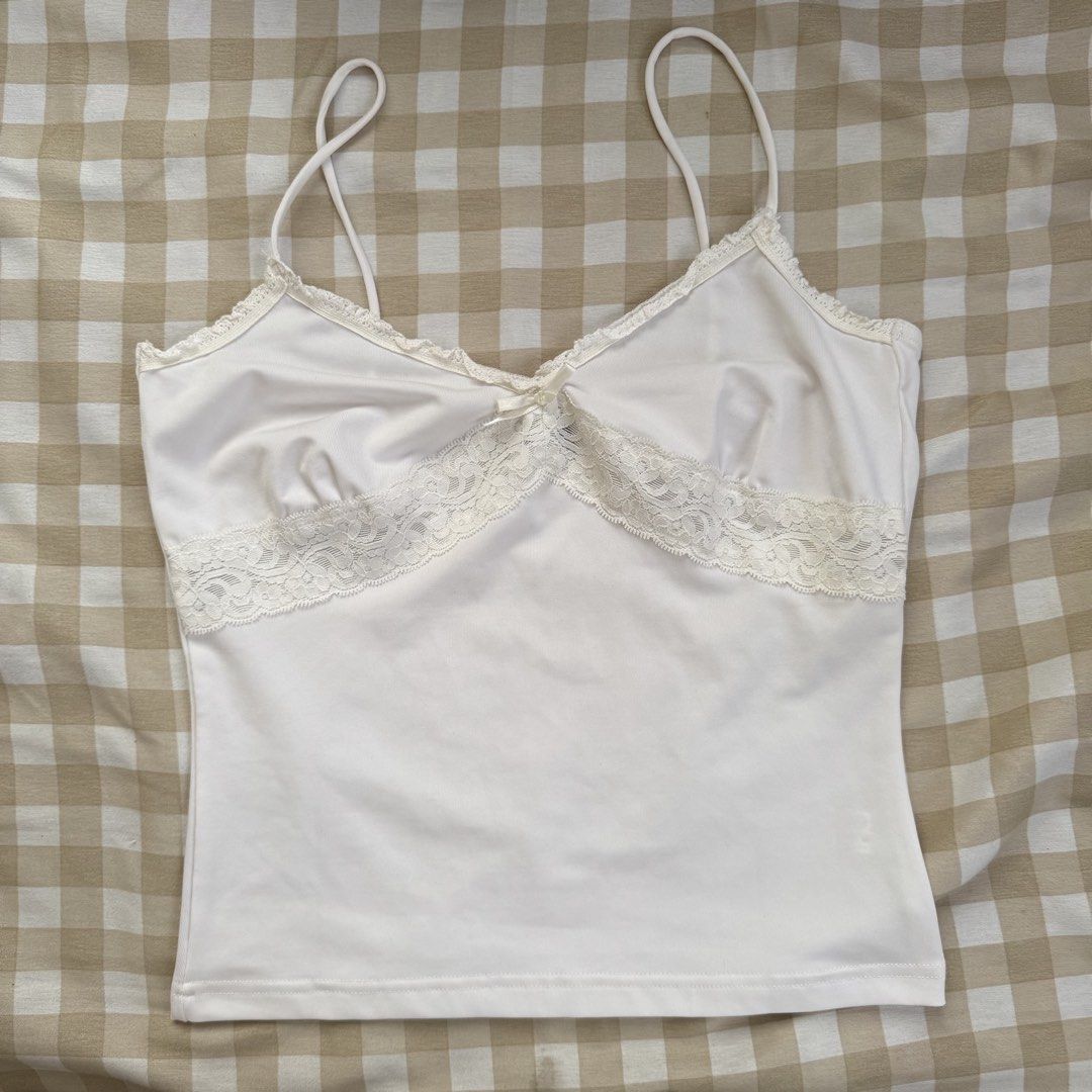 indio lace cami top (Category: Sleeveless) located in San Pablo. Submitted by aceinorv (Listing ID 1465894347, Image 1). Description: - size M ; fits s-m - japan brand 🧾 gcash | bank transfer 📦 j&t.